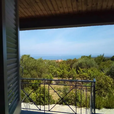 Panorama Apartment *